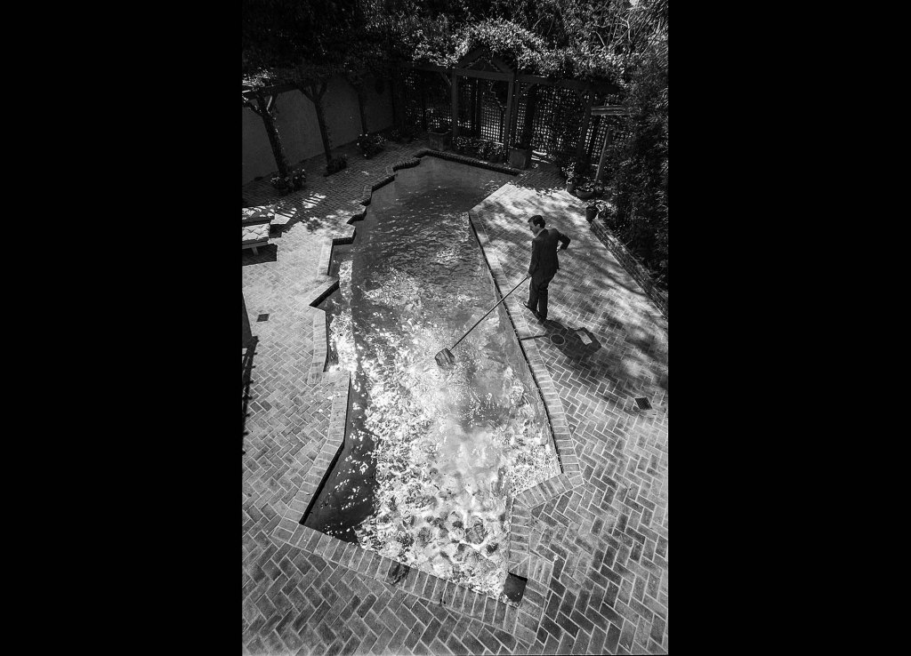 fa_1285_calshappedpool1940